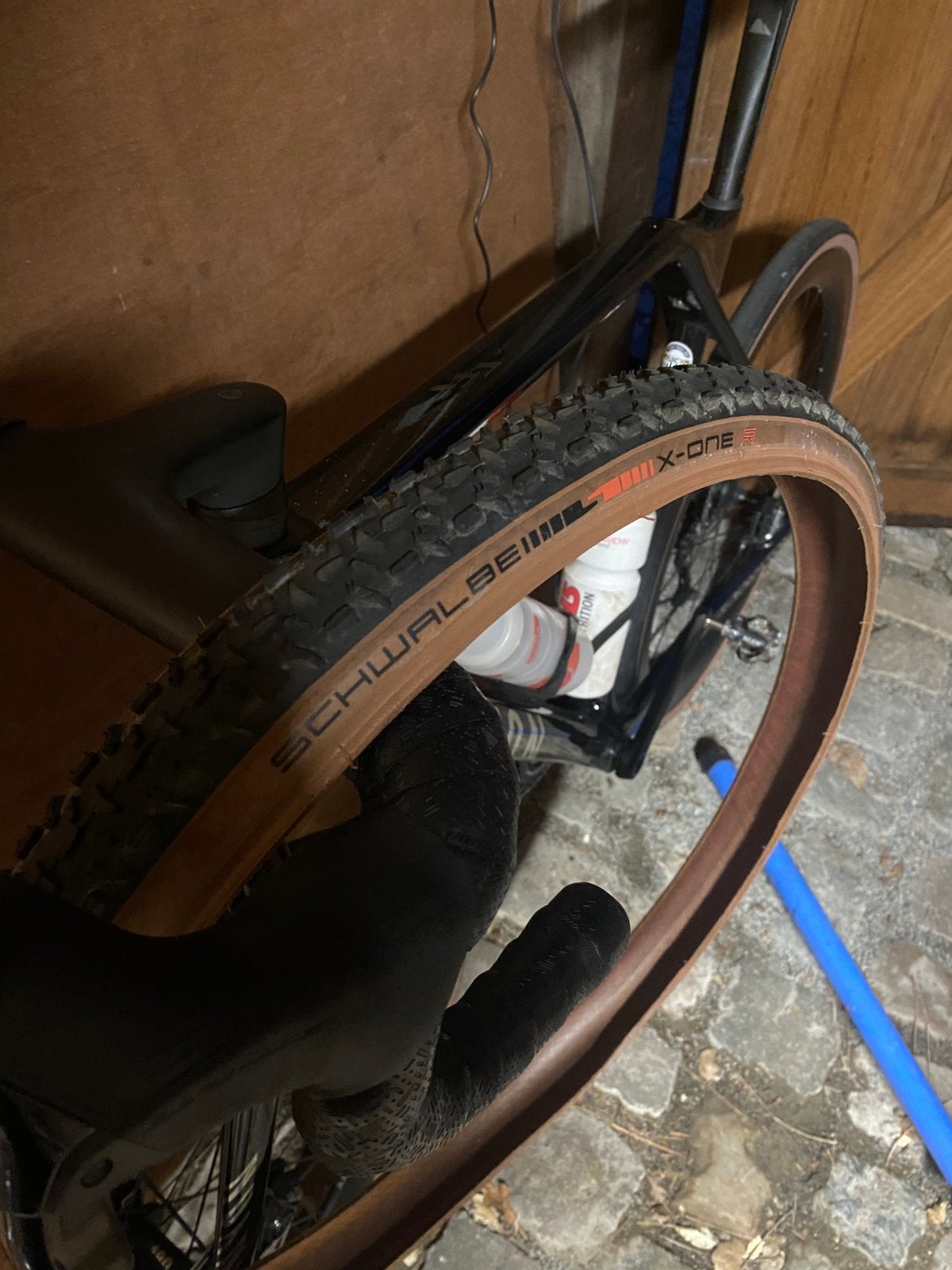 2 x Schwalbe X-One Pro R (pneu XC 33 mm), Vélos & Vélomoteurs, Vélos Pièces, Enlèvement, Comme neuf, Pneu