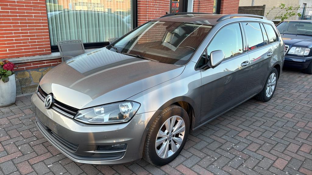 VW Golf 7 1.2TSi * 2017 * Benzine, Stof, Euro 6, 4 cilinders, Parkeersensor