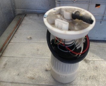 Pompe à carburant Volvo S40 1.6i 74kw 2004-2007 LP/15196, Auto-onderdelen, Brandstofpompen, Ophalen, Gebruikt