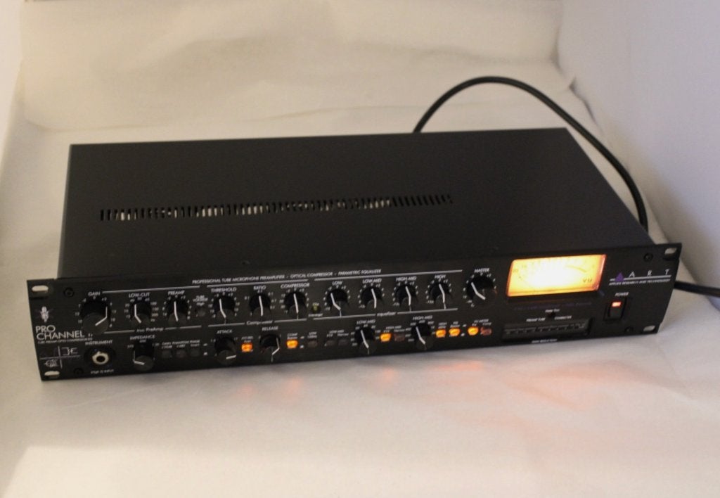 Bande de canaux ART Pro-Channel II — Excellent état, TV, Hi-fi & Vidéo, Appareils professionnels, Enlèvement ou Envoi, Comme neuf