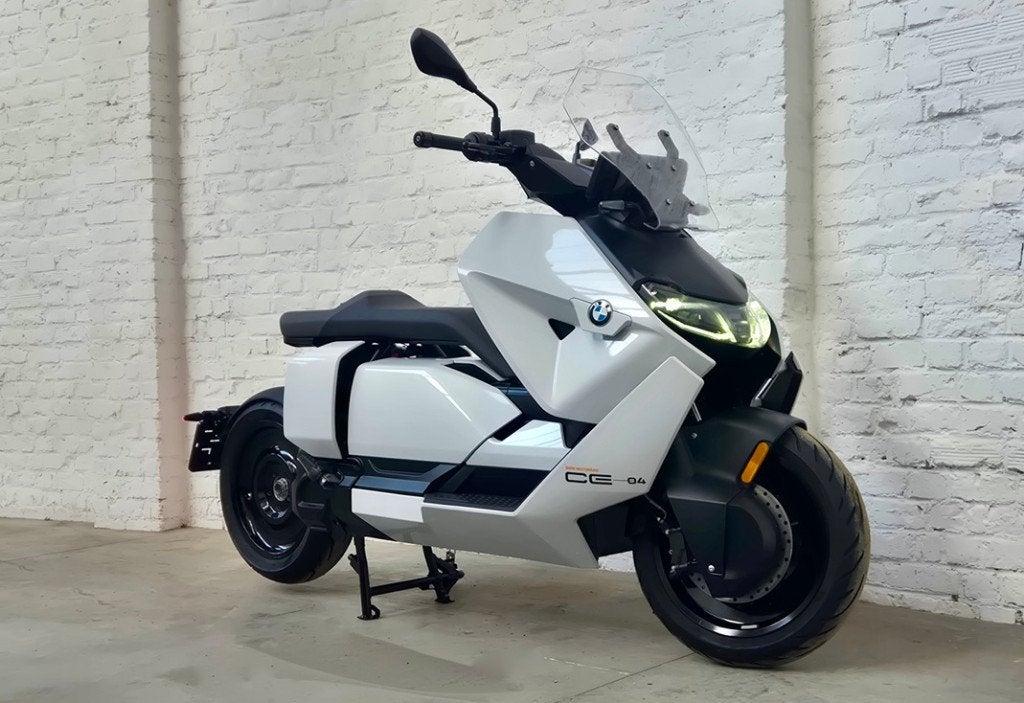BMW CE 04 – Elektrisch – BTW Moto – 700 KM @motomobilia, Motoren, Motoren | BMW, Scooter, Occasion, ABS, Bedrijf