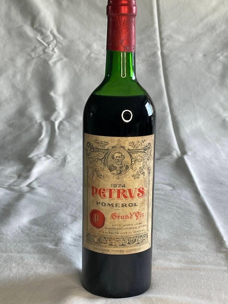 Petrus Pomerol 1974 - vin de collection  d'une cave privée, Pleine, Comme neuf, Enlèvement, Vin rouge