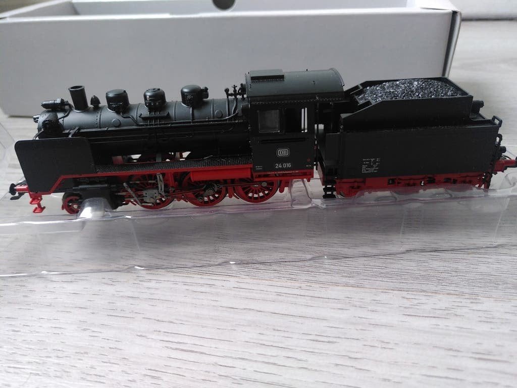 Marklin 36240 br24 digitaal ovp - als nieuw - h0 db, Wisselstroom, Locomotief, Verzenden, Zo goed als nieuw