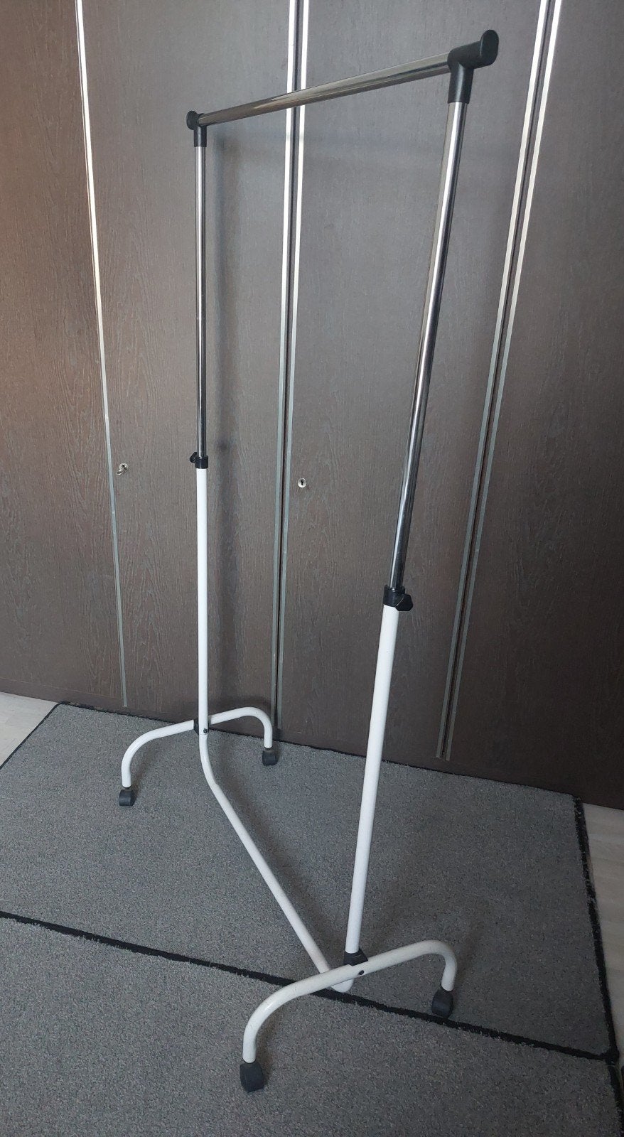 tringle à vêtements, Enlèvement