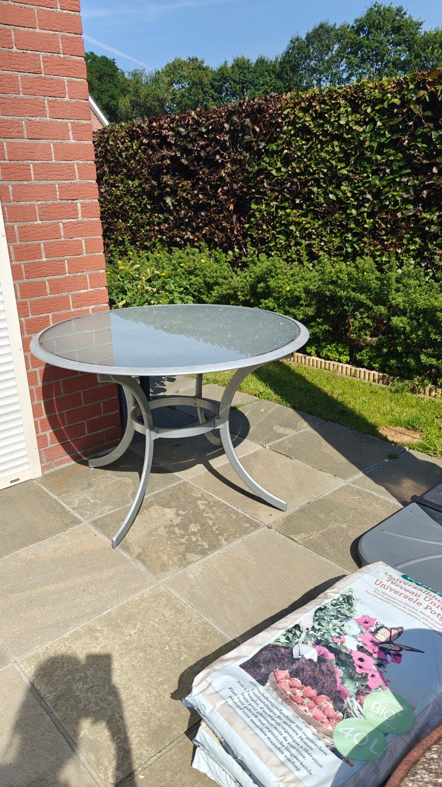 Tuintafel met glas (doe een goed bod), Tuin en Terras, Tuintafels, Ophalen