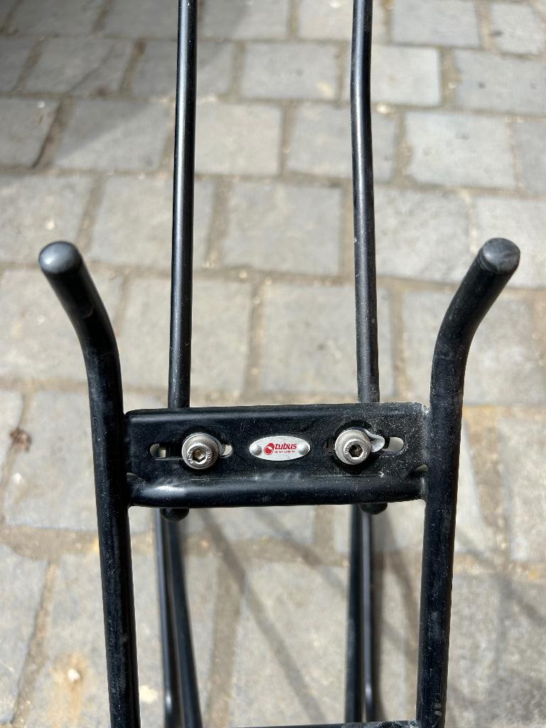 Tubus tassendrager achteraan, Fietsen en Brommers, Fietsaccessoires | Fietsstoeltjes, Ophalen of Verzenden, Gebruikt