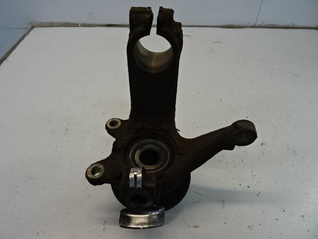 WIELNAAF RECHTS VOOR Ford Mondeo III (01-2000/03-2007), Gebruikt, Mevr. I. Hauben, Ford, Rue de l'Espoir 34 34
4030  GRIVEGNÉE, BE