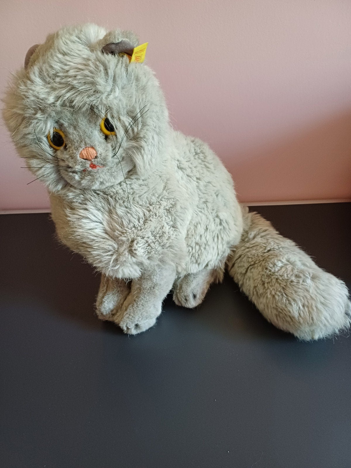 Antiek poesje van Steiff met knopje en vaantje
Hoogte 34cm l, Antiek en Kunst, Ophalen of Verzenden