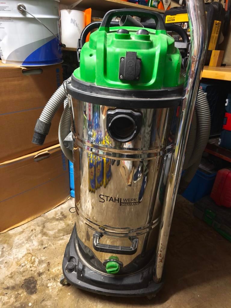 Aspirateur de chantier, Enlèvement
