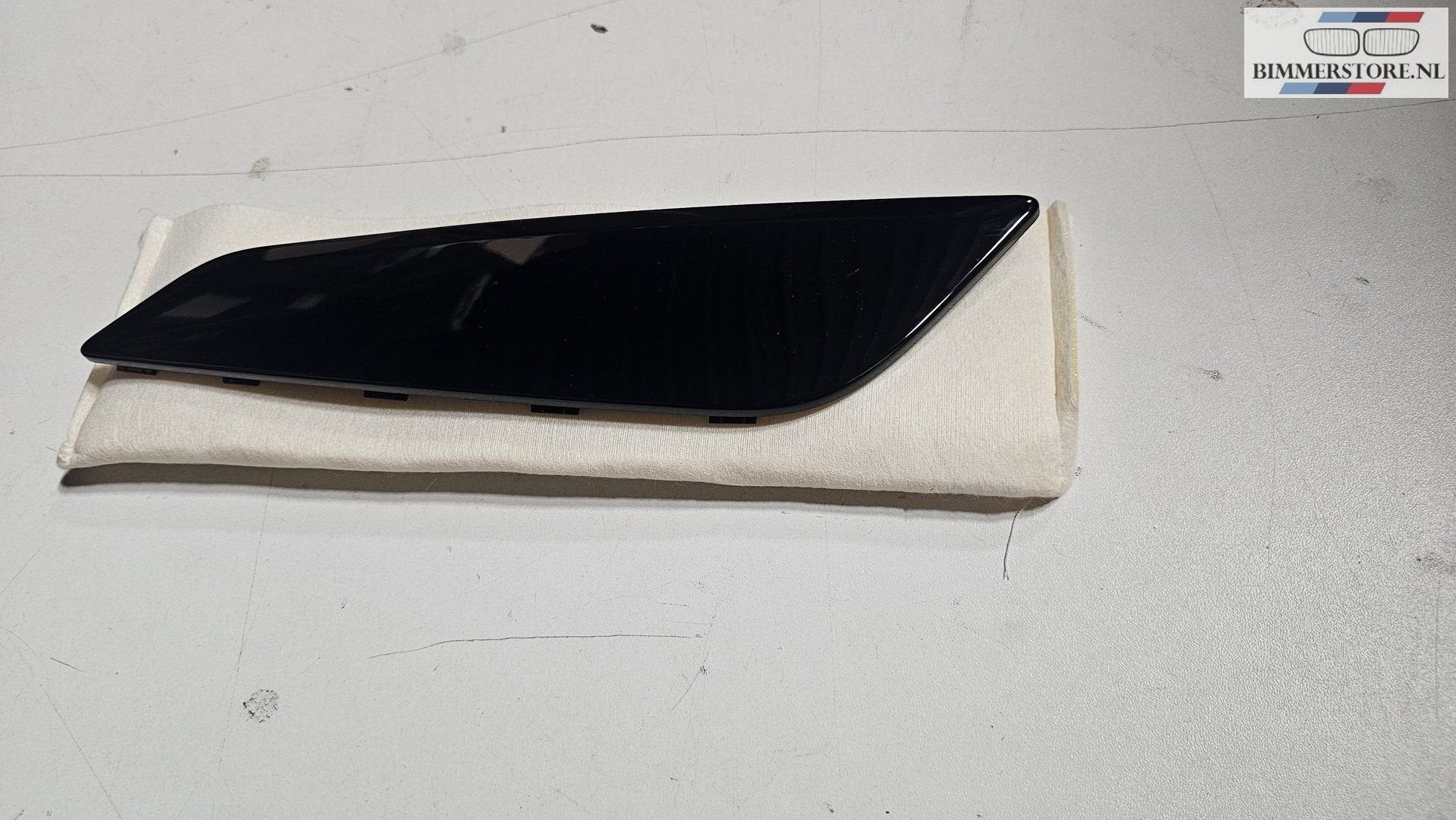 Airduct trim zijscherm links hoogglans zwart BMW 5 serie G30, -, Utilisé, -, Enlèvement ou Envoi