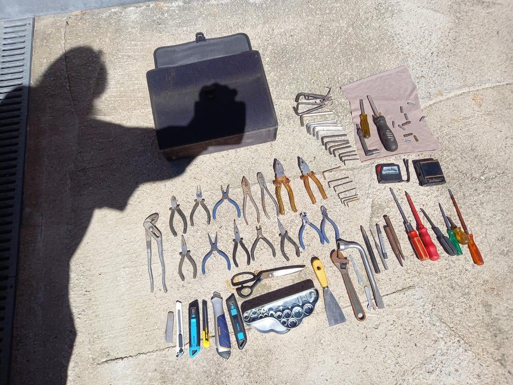 Trousse à outils, Enlèvement
