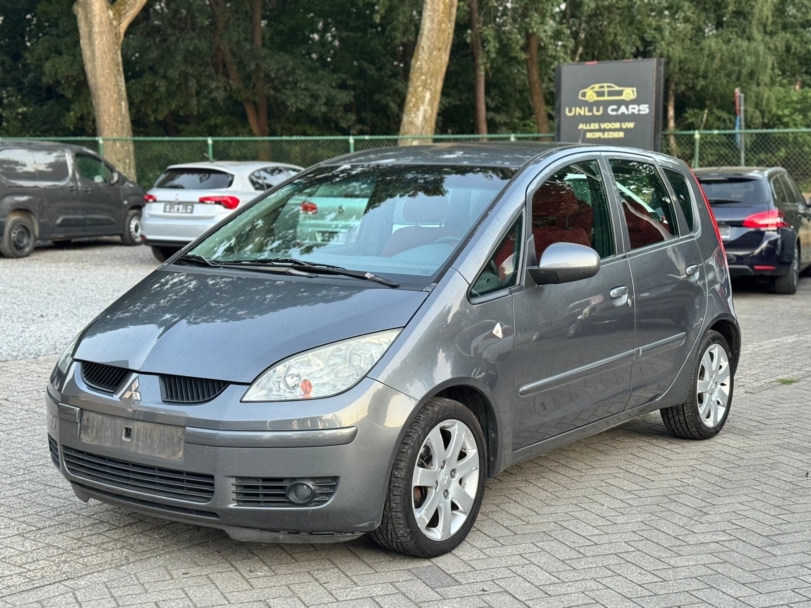 MITSUBISHI COLT BENZINE 135.000 KM, Auto's, Mitsubishi, Voorwielaandrijving, Stof, 4 cilinders, Colt