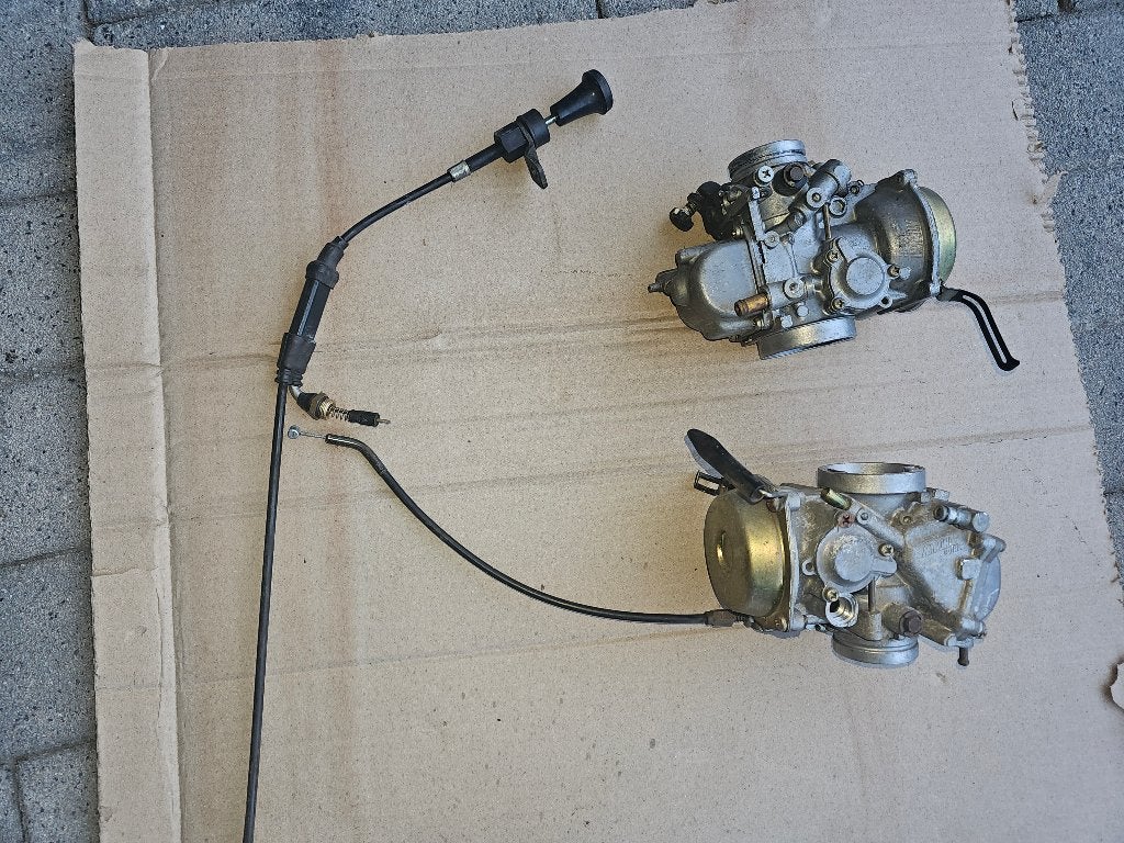 Set carburateurs Suzuki VS700 Intruder., Motos, Enlèvement ou Envoi, Utilisé