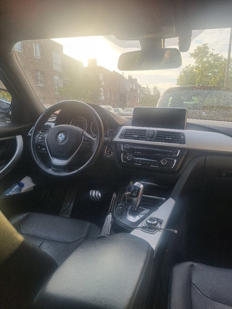 Bmw 318 d f31, Cuir, Noir, Automatique, Particulier