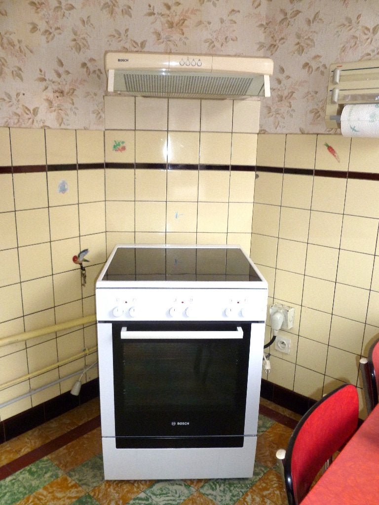 Cuisiniere vitroceramique BOSCH ,Hotte BOSCH double moteur, Ophalen, Gebruikt, Warmhoudplaat, Keramisch