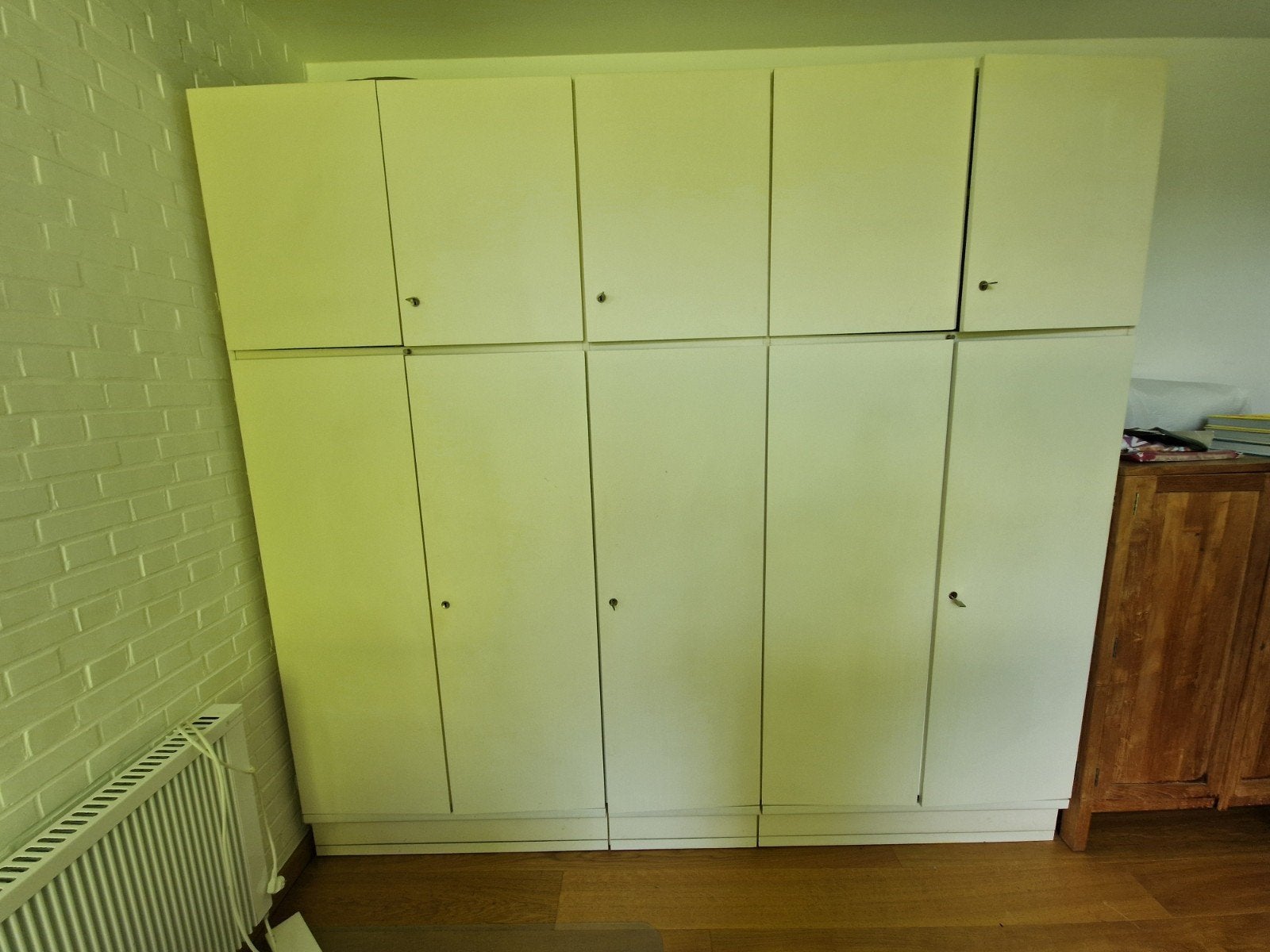GRATIS: kast 255B-237H-60D, Ophalen, Gebruikt