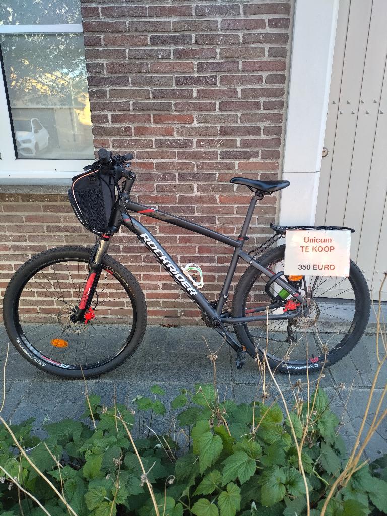 Fiets Unicum met aangepast stuur en bagagerek, Ophalen, Zo goed als nieuw