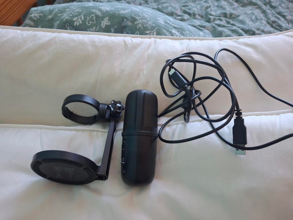 Gaming Microfoon ISY, Ophalen