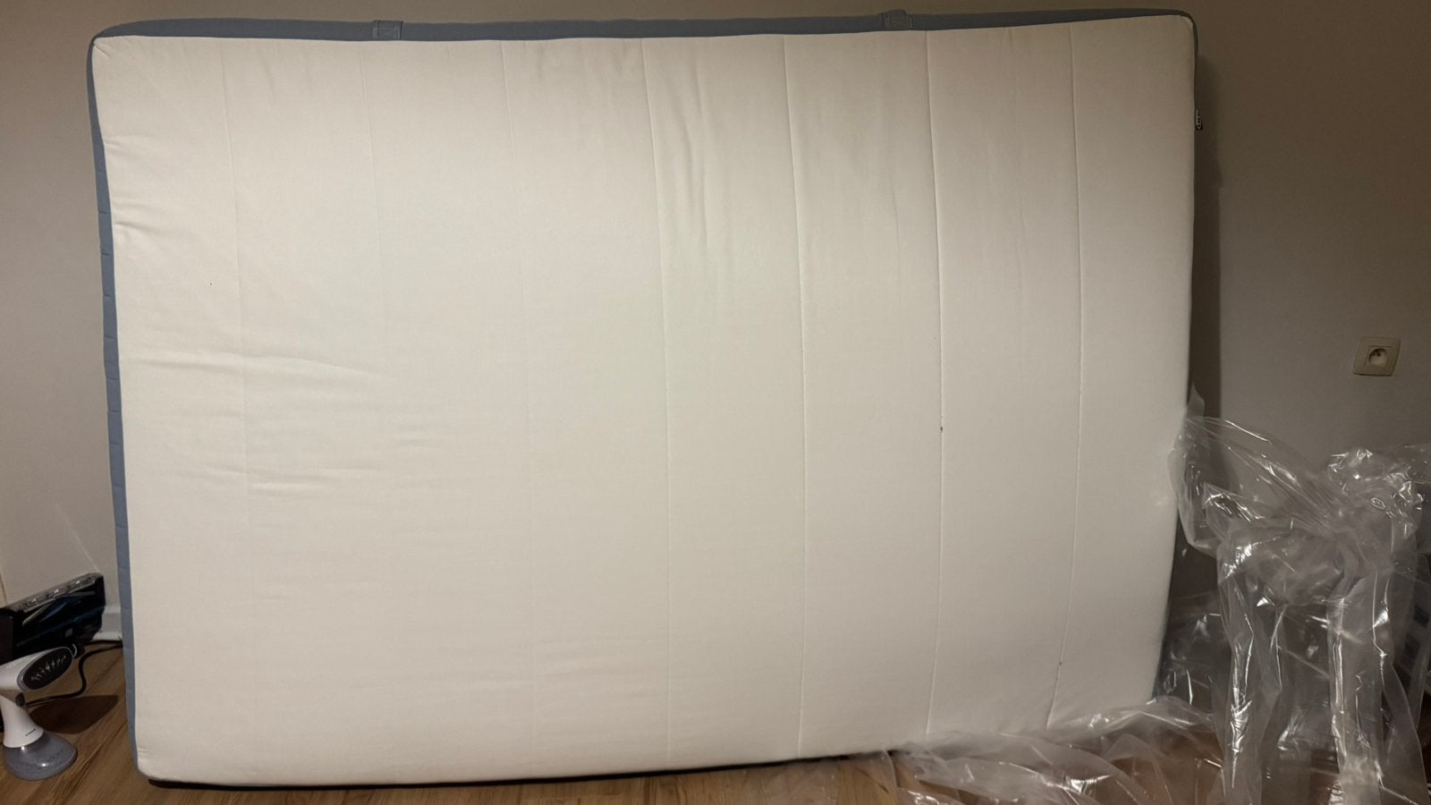 Matelas à ressorts ensachés IKEA 140x200 cm, IKEA, Enlèvement, Comme neuf