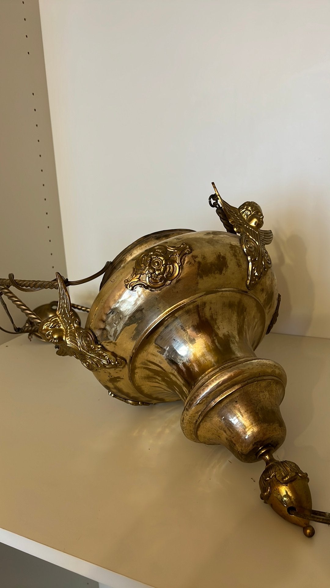 Antieke messing godslamp, omgebouwd tot elektrische hanglamp, Antiek en Kunst, Antiek | Religieuze voorwerpen, Ophalen