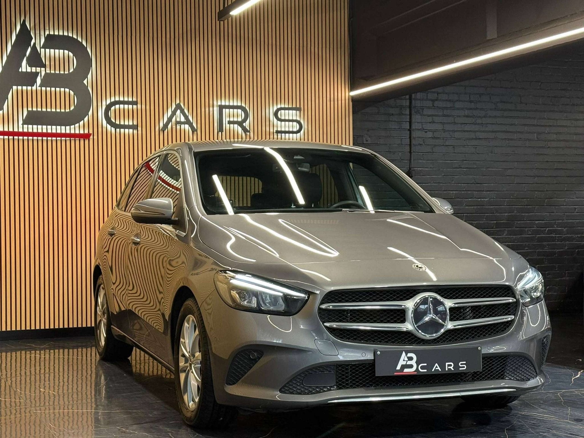 Mercedes-Benz B-Klasse 180 d * PACK SPORT * GARANTIE 12 MOIS, Autos, Argent ou Gris, Achat, Euro 6, Entreprise