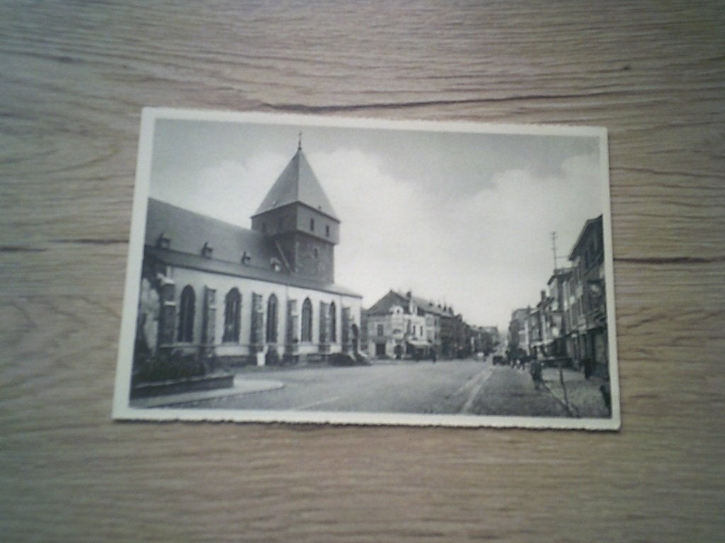 BASTOGNE: Eglise Saint Pierre, Verzamelen, Postkaarten | België, Ophalen of Verzenden, 1920 tot 1940, Ongelopen, Luxemburg