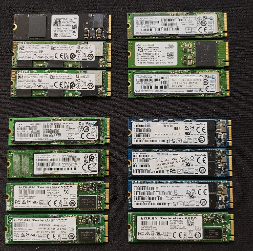 Verschillende M2 NVME en SATA samen of apart, Intern, Ophalen of Verzenden, Zo goed als nieuw, Laptop