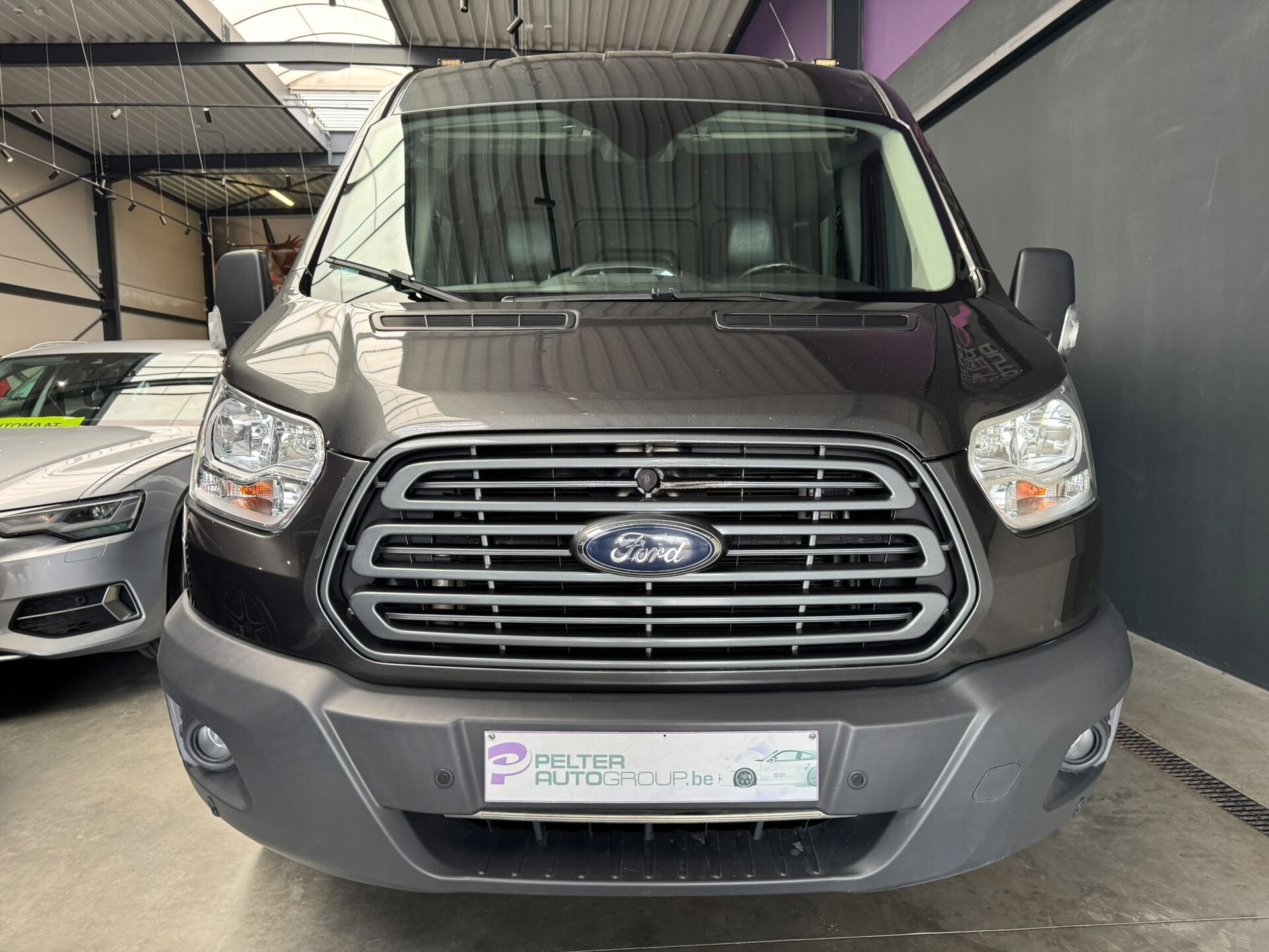 Ford Transit 2.0TDCi Dubbel Cabine Automaat 5-Zitpl 170pk, Auto's, 0 cilinders, 1995 cc, 0 kg, Leder en Stof