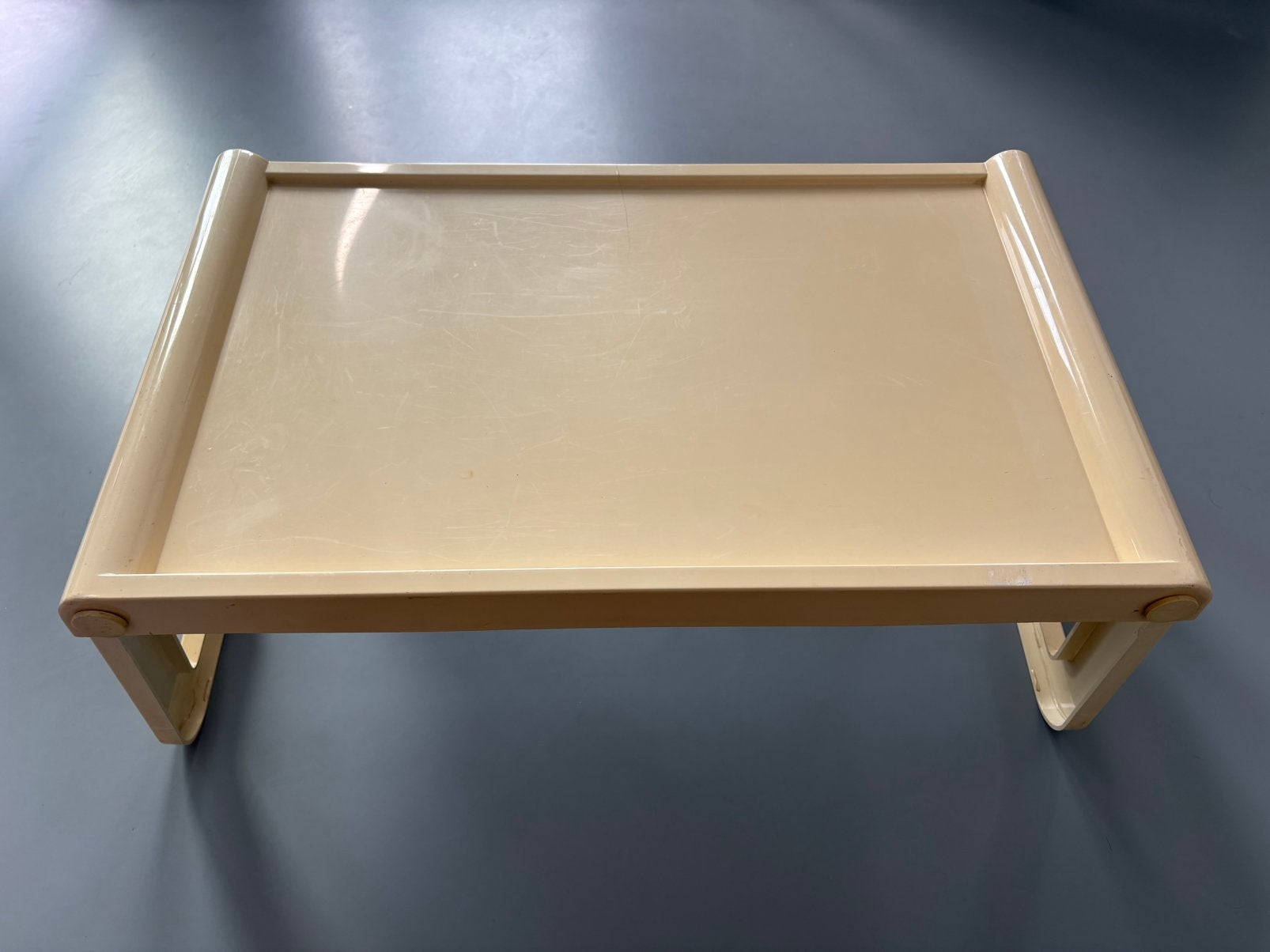 Table de petit déjeuner Guzzini « Pepito », Maison & Meubles, Enlèvement ou Envoi, Utilisé, Rectangulaire, Synthétique