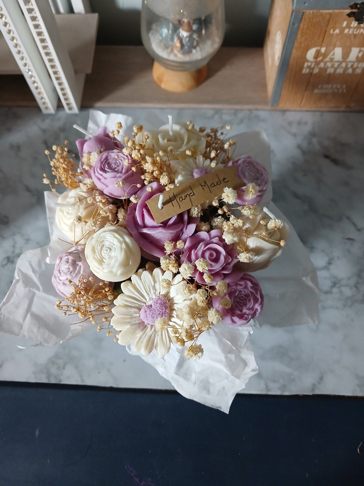 gros bouquet de fleurs en bougie parfumee, Enlèvement ou Envoi