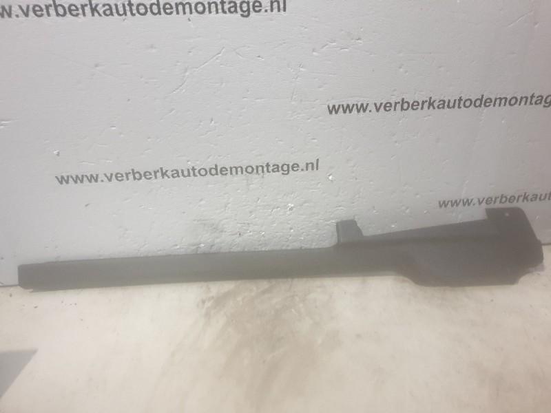 BEKLEDING instaplijst links voor 80 (B4) (893-853-905-d), Auto-onderdelen, Interieur en Bekleding, Gebruikt, Audi