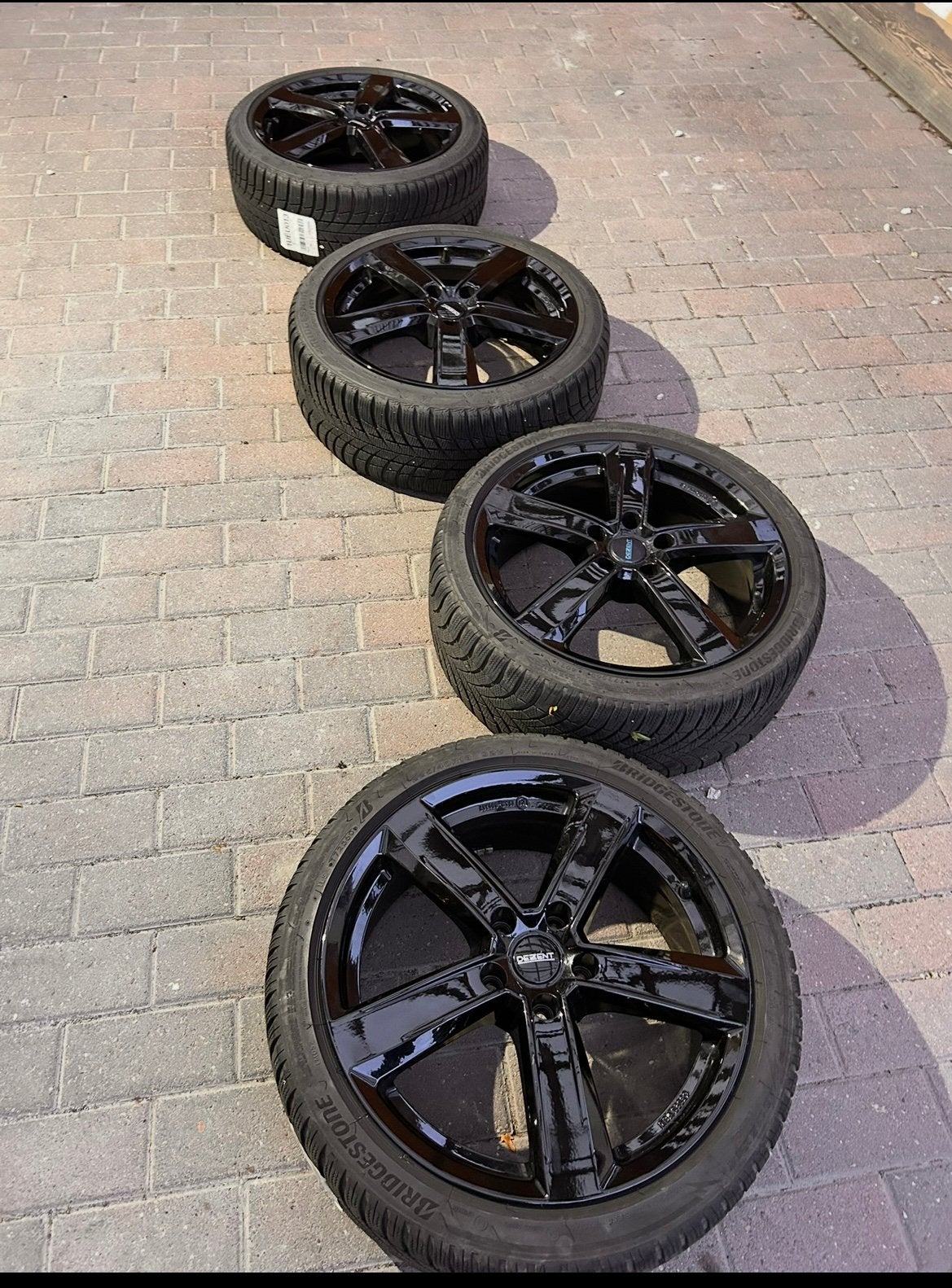 Jantes Dezent 225/40/18, Autos : Pièces & Accessoires, Pneus et Jantes, Pneus hiver, Véhicule de tourisme, 18 pouces