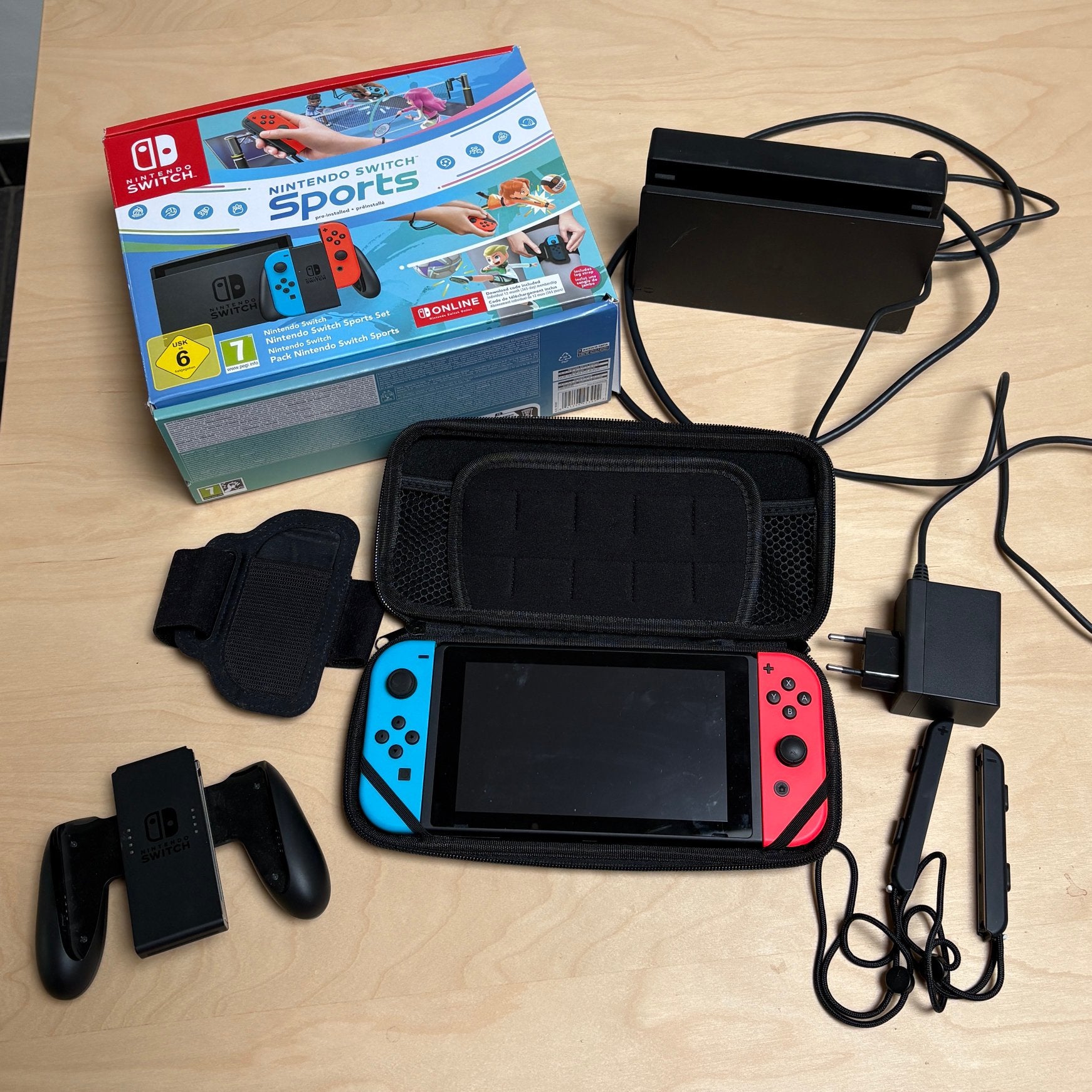 Nintendo switch 2024 + accesoires, Ophalen, Zo goed als nieuw, Met 2 controllers, Switch 2019 Upgrade