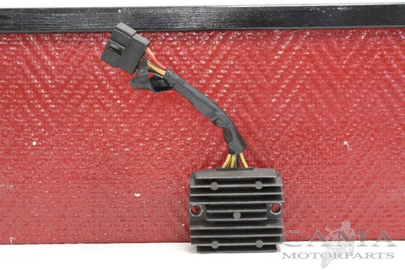 REGULATEUR DE TENSION Suzuki DR 650 (01-1970/-) (SH535A-12), Motos, Dhr. S. di Majo, Utilisé, Info@cama-motorparts.nl, P.J. Troelstraweg 8 8
3144 CX  MAASSLUIS, NL