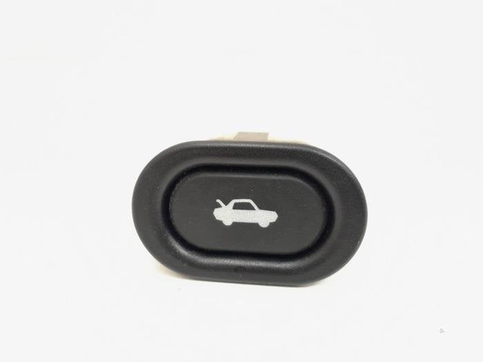 Schakelaar achterklep van een Saab 9-5, Auto-onderdelen, Dashboard en Schakelaars, Gebruikt, -, -, Ophalen of Verzenden