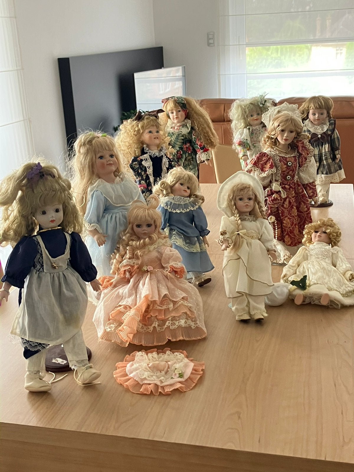 Poupées en porcelaine, Enlèvement, Comme neuf