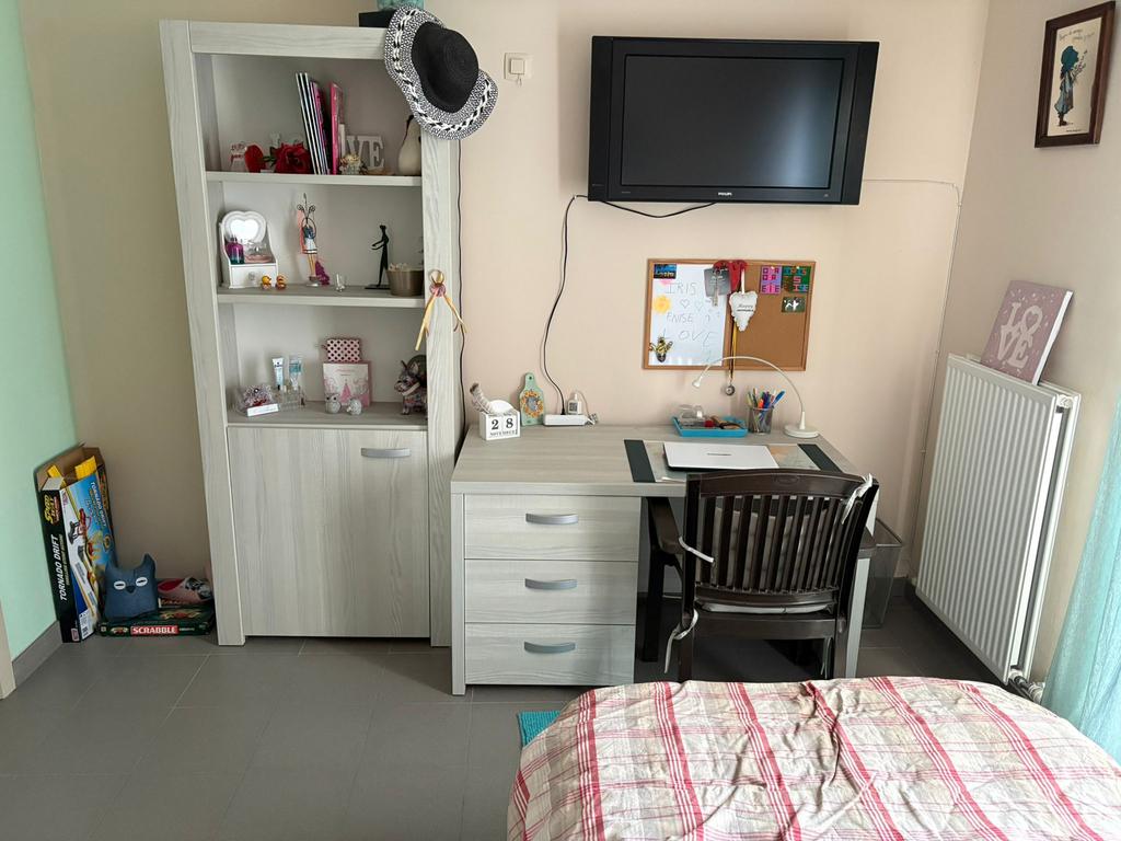 Mooie 1 persoons kamer , meisje of jonge, Huis en Inrichting, Slaapkamer | Complete slaapkamers, Ophalen, Zo goed als nieuw, Eenpersoons
