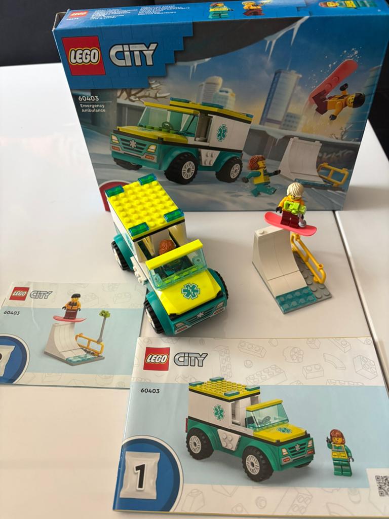 Lego city ambulance en snowboarder, Enlèvement ou Envoi, Comme neuf, Lego, City
