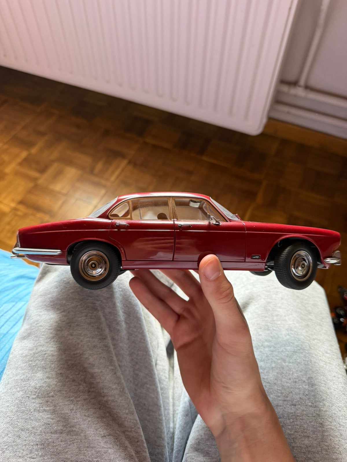 Jaguar XJ6 série 1, Enlèvement, Neuf, Voiture
