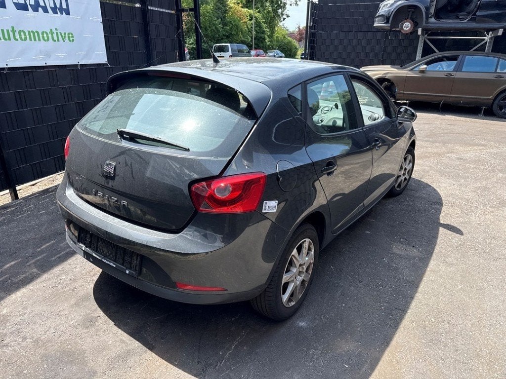 FEU ARRIÈRE DROIT Seat Ibiza IV (6J5) (|6J4945096H|), Seat Deutschland GmbH, Service@seat.de, Utilisé, Seat
