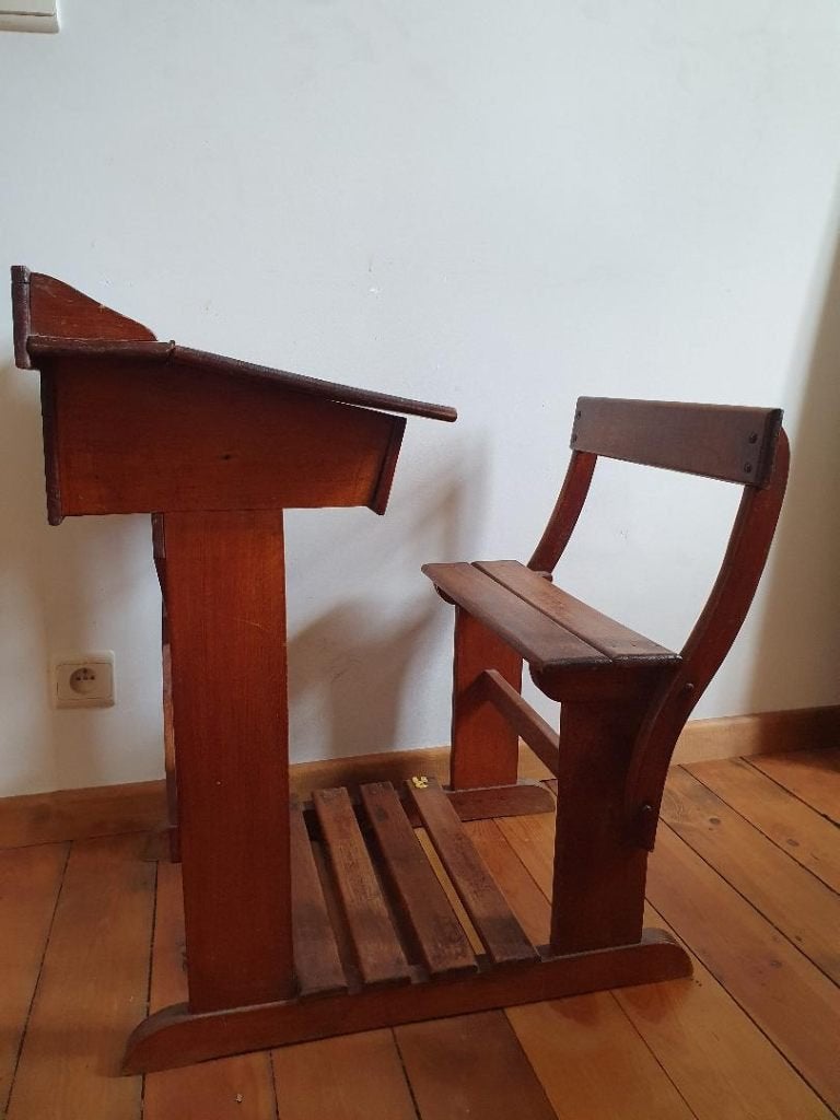 Vintage schoollessenaar, Ophalen