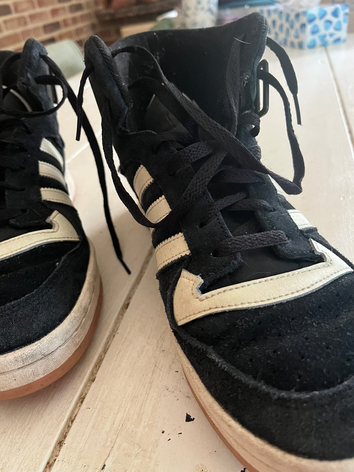 Mooie gave Adidas hoge blauw suède sneakers mt 44, Ophalen of Verzenden, Zo goed als nieuw, Blauw, Sneakers