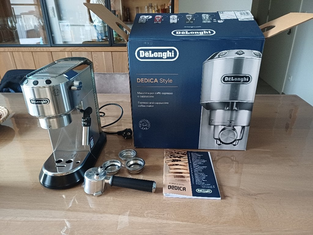 Koffiemachine, Elektronische apparatuur, Ophalen, Afneembaar waterreservoir, Koffiemachine, Zo goed als nieuw