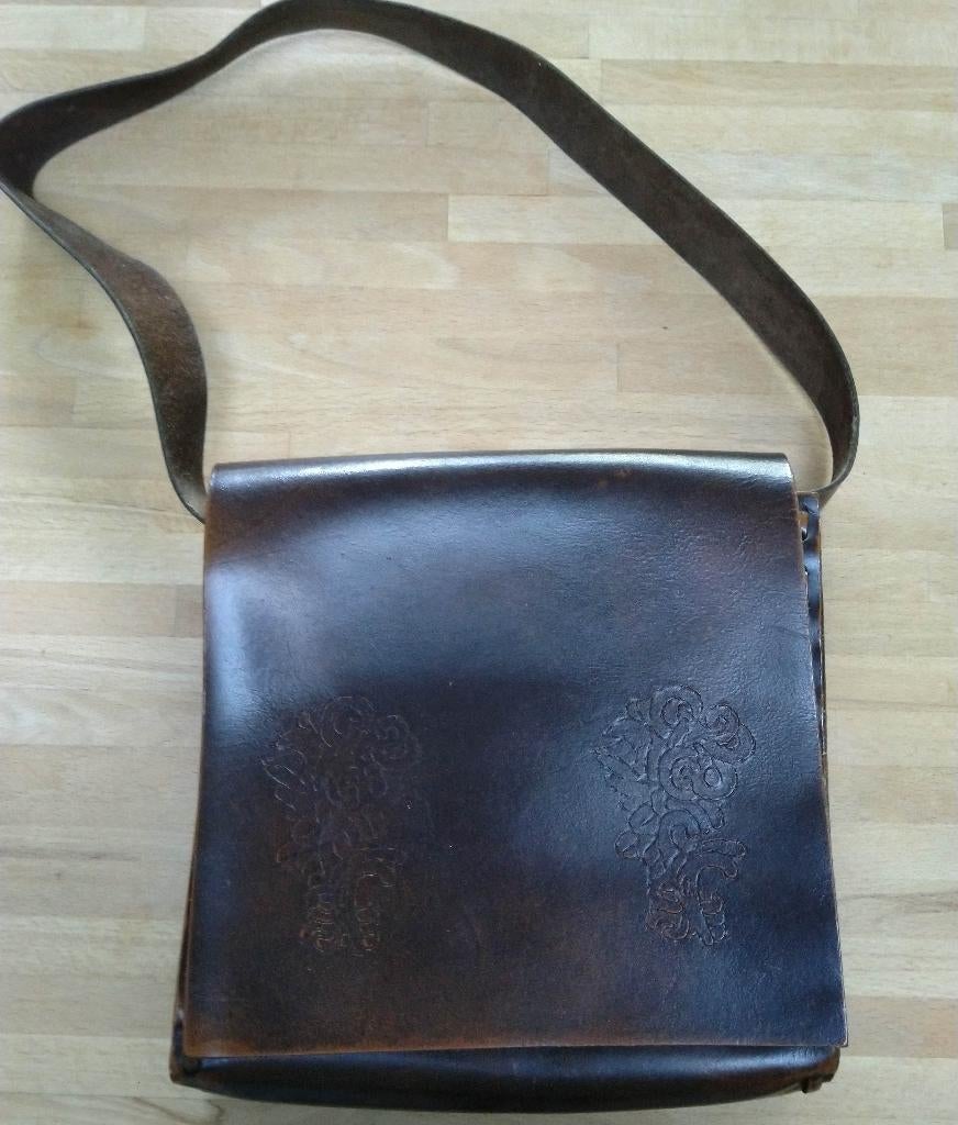 Vintage damestas in donkerbruin leer, Handtassen en Accessoires, Tassen | Damestassen, Ophalen of Verzenden, Gebruikt, Bruin, Overige typen
