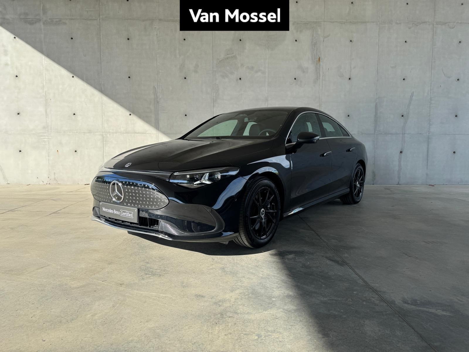 Mercedes-Benz CLA 250+ Business Edition + MULTIBEAM + SUPERS, Automaat, Gebruikt, https://public.car-pass.be/vhr/f77084ed-91ca-4a5a-8e70-05d312379c10