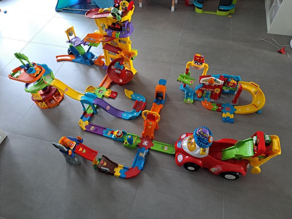 Toet Toet cars VTech : un grand set !, Enlèvement, Utilisé, 2 à 4 ans