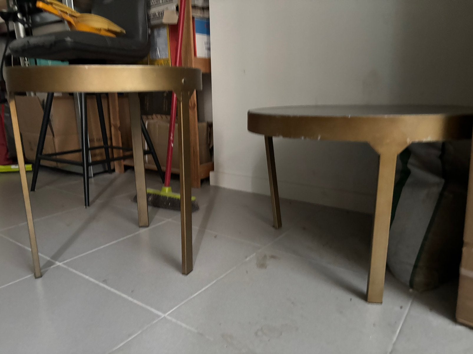 2 petite tables de salon, Enlèvement, Utilisé