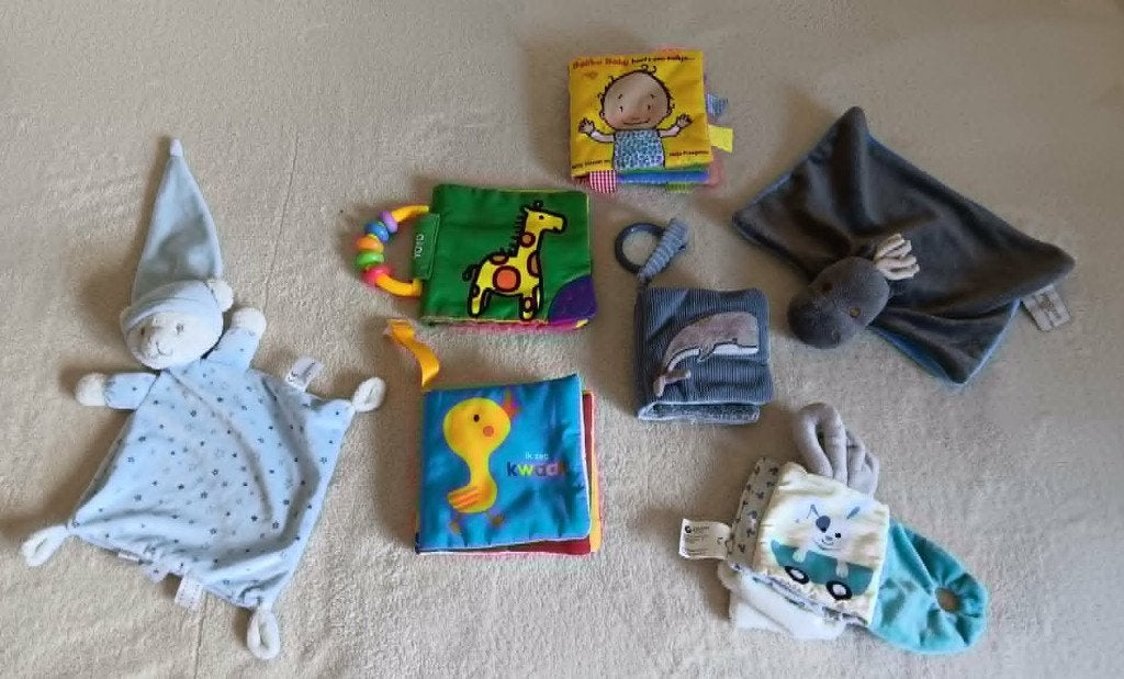 Knisperdoekjes voor baby (5) + knuffeldoekjes (2), Ophalen, Gebruikt, Knuffeldoekje, Little Dutch