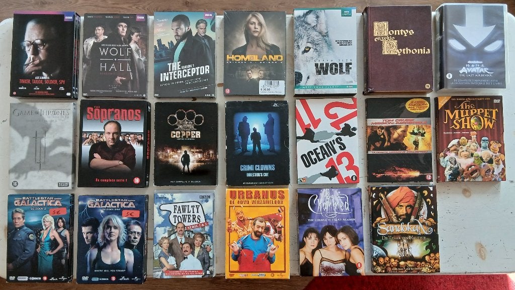 DVD box van verschillende tv reeksen & films, À partir de 18 ans, Action et Aventure, Enlèvement, Utilisé