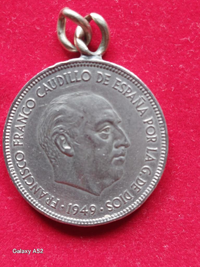 hanger met Spaanse 5 pesetas munt uit 1949, Ophalen of Verzenden, Overige landen, Losse munt